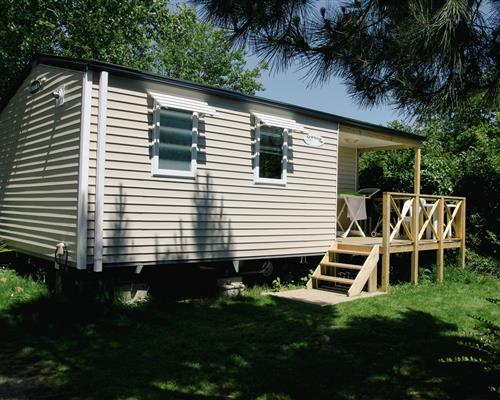 Mobile home Corsaire 2 bedrooms in a family campsite Les Genêts in Morbihan