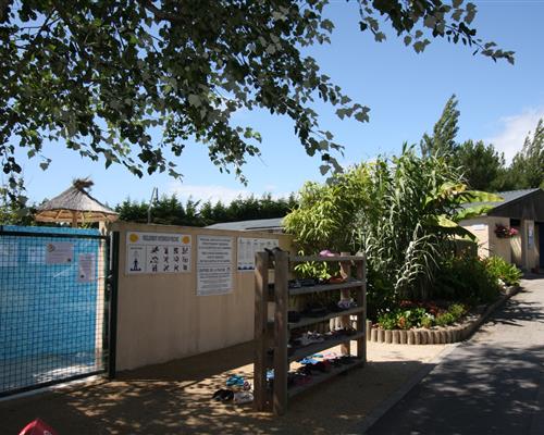 Entrance of the heated pool at les Genêts campsite
