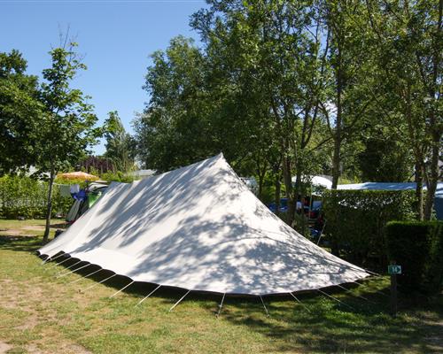 pitch for tent in Genêts campsite in Sarzeau