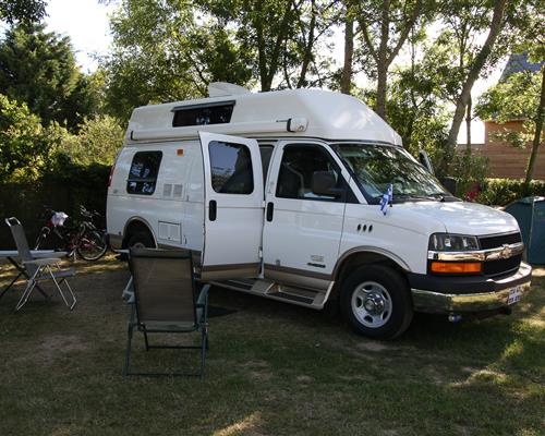 Campervan or motorhome pitch at Les Genêts campsite in South Brittany
