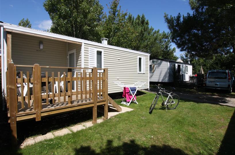 Mobile home Corsaire 2 bedrooms in a family campsite Les Genêts in Bretagne